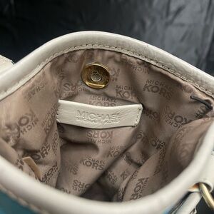 Michael Kors Cream crossover bag
